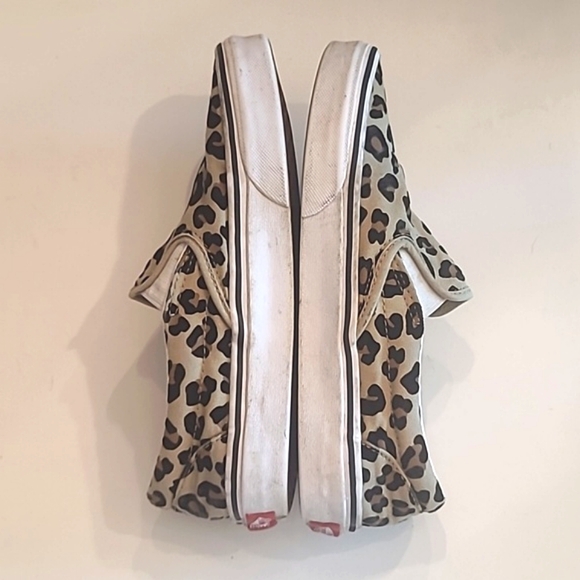 Vans Off The Wall Leopard Print Classic Slip On Low Top Canvas Loafer W 7 M 5.5 - Picture 15 of 17